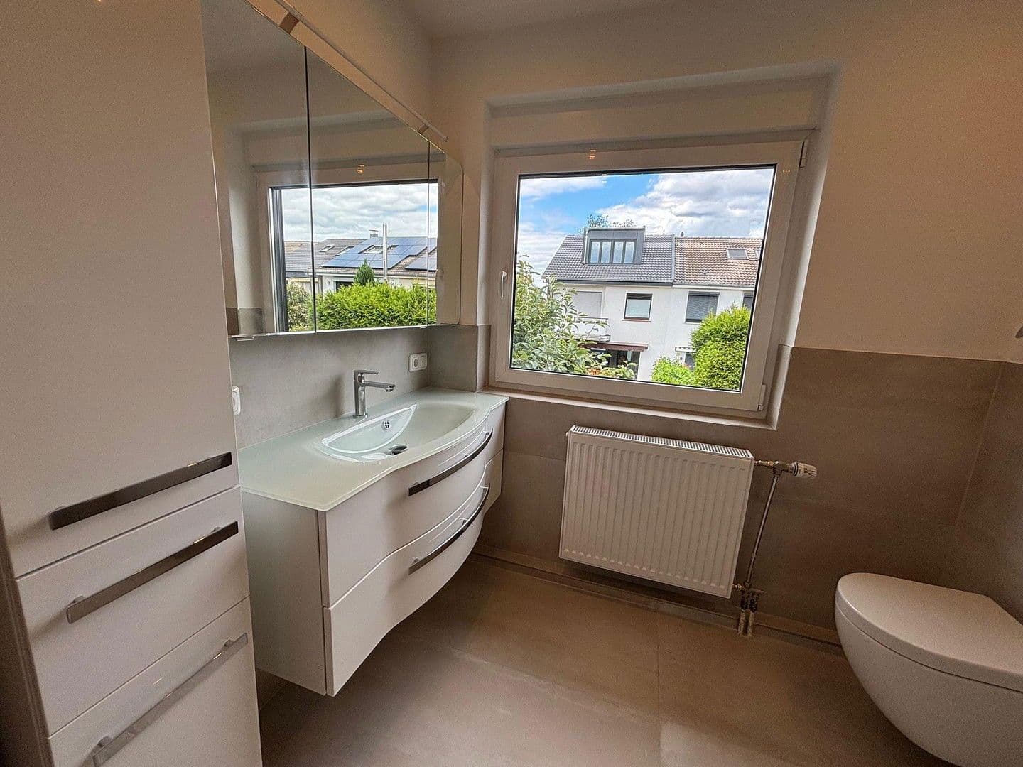 house to rent, 132 m², Angeraue 102, Düsseldorf, North Rhine-Westphalia house to rent, 132 m², Angeraue 102, Düsseldorf, North Rhine-Westphalia