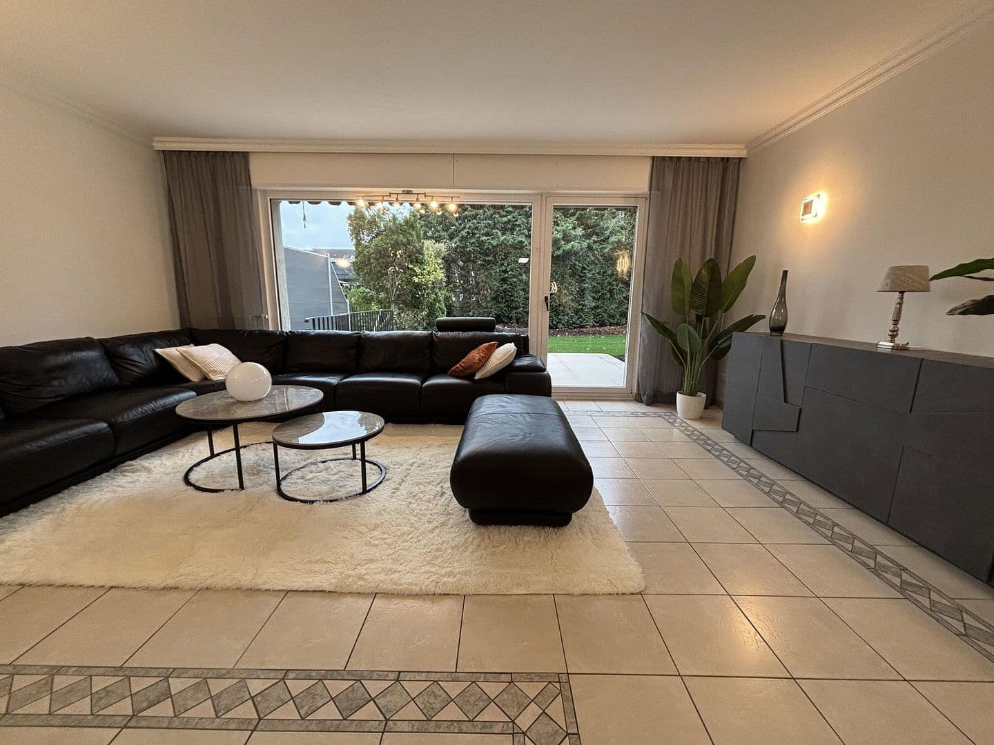 house to rent, 132 m², Angeraue 102, Düsseldorf, North Rhine-Westphalia house to rent, 132 m², Angeraue 102, Düsseldorf, North Rhine-Westphalia