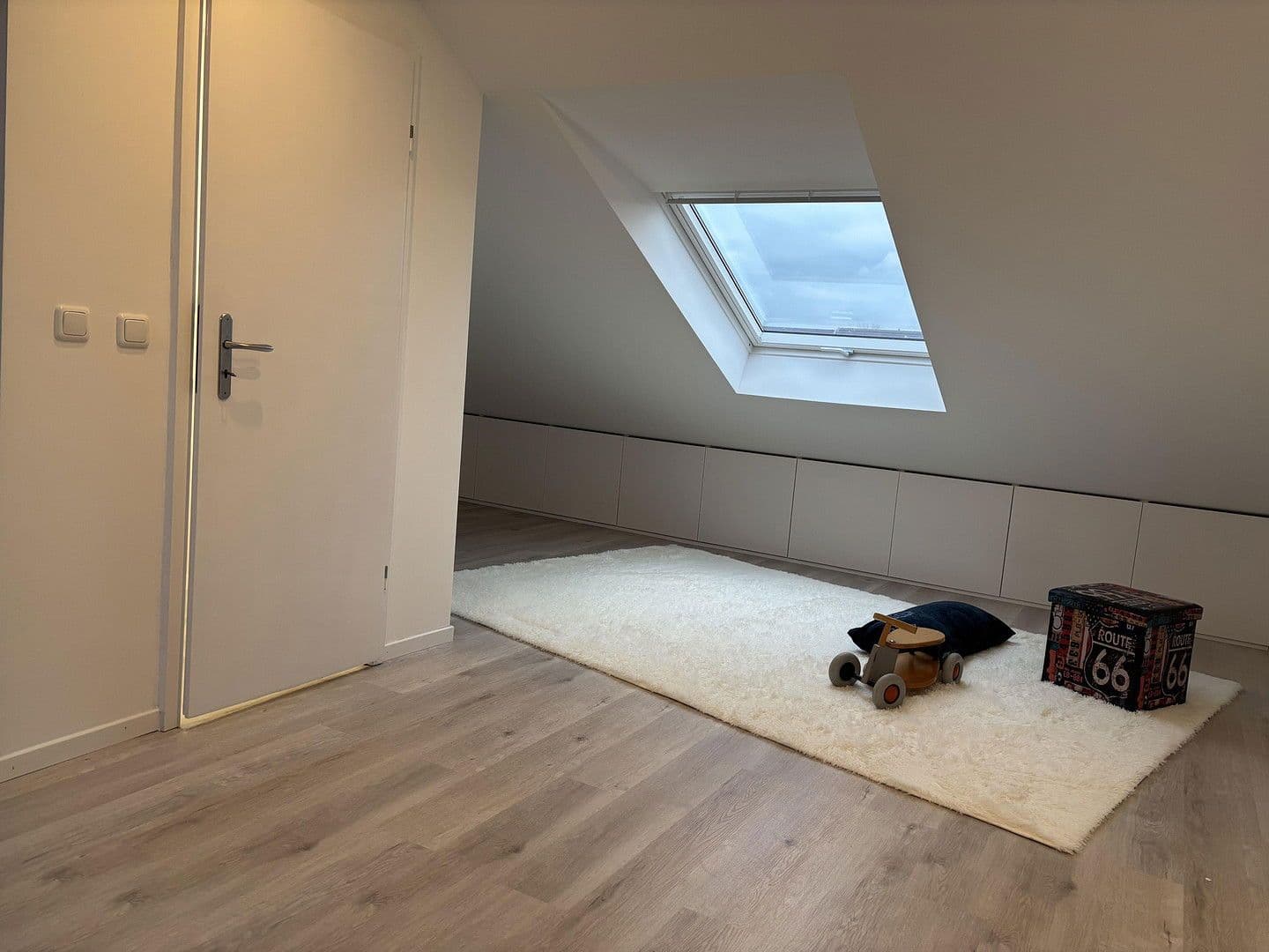 house to rent, 132 m², Angeraue 102, Düsseldorf, North Rhine-Westphalia house to rent, 132 m², Angeraue 102, Düsseldorf, North Rhine-Westphalia