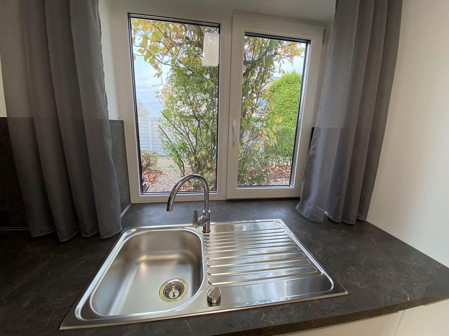 house to rent, 132 m², Angeraue 102, Düsseldorf, North Rhine-Westphalia house to rent, 132 m², Angeraue 102, Düsseldorf, North Rhine-Westphalia