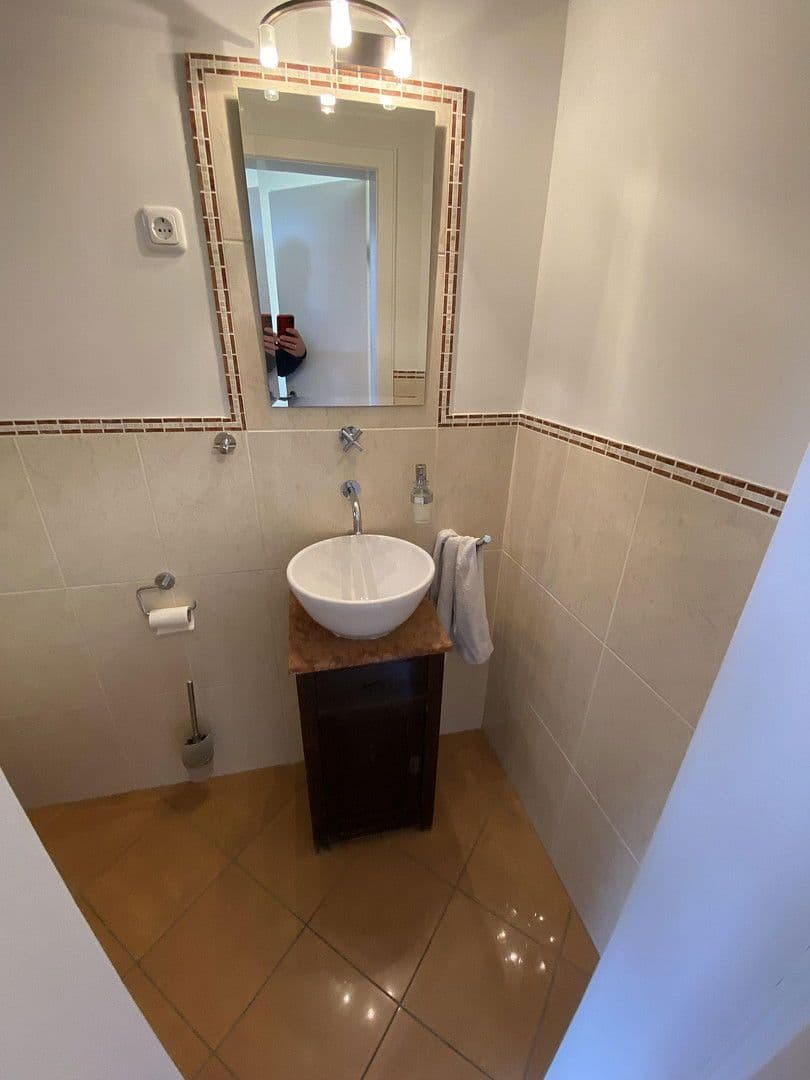 house to rent, 132 m², Angeraue 102, Düsseldorf, North Rhine-Westphalia house to rent, 132 m², Angeraue 102, Düsseldorf, North Rhine-Westphalia