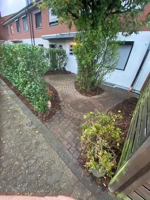 house to rent, 132 m², Angeraue 102, Düsseldorf, North Rhine-Westphalia house to rent, 132 m², Angeraue 102, Düsseldorf, North Rhine-Westphalia