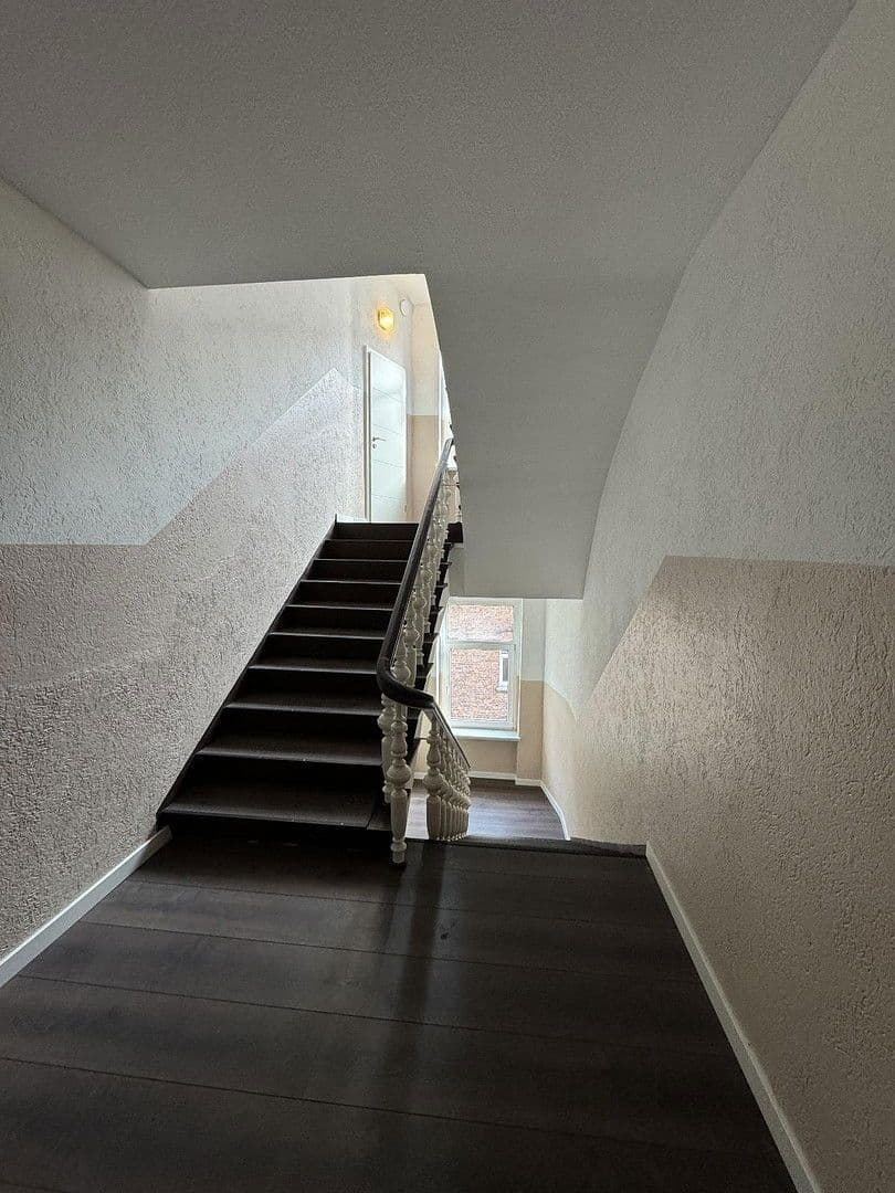 house for sale, 1,560 m², Halle, Saxony-Anhalt house for sale, 1,560 m², Halle, Saxony-Anhalt