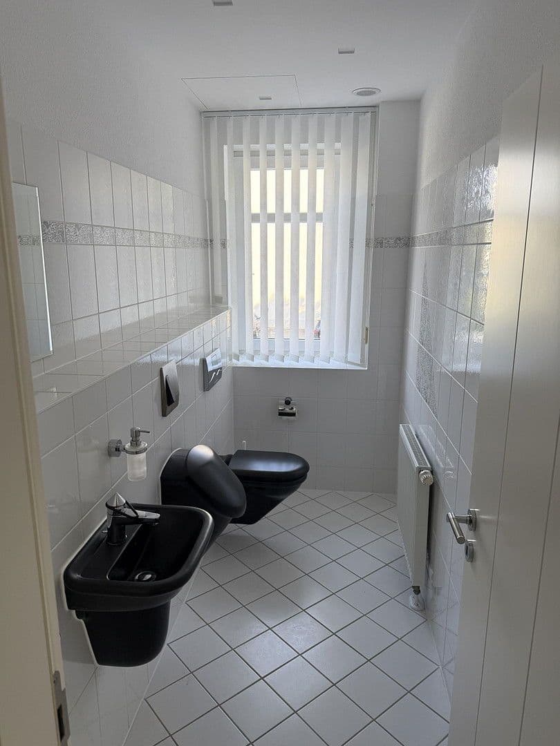 3 bedroom flat to rent, 141 m², Halle (Saale), Saxony-Anhalt 3 bedroom flat to rent, 141 m², Halle (Saale), Saxony-Anhalt