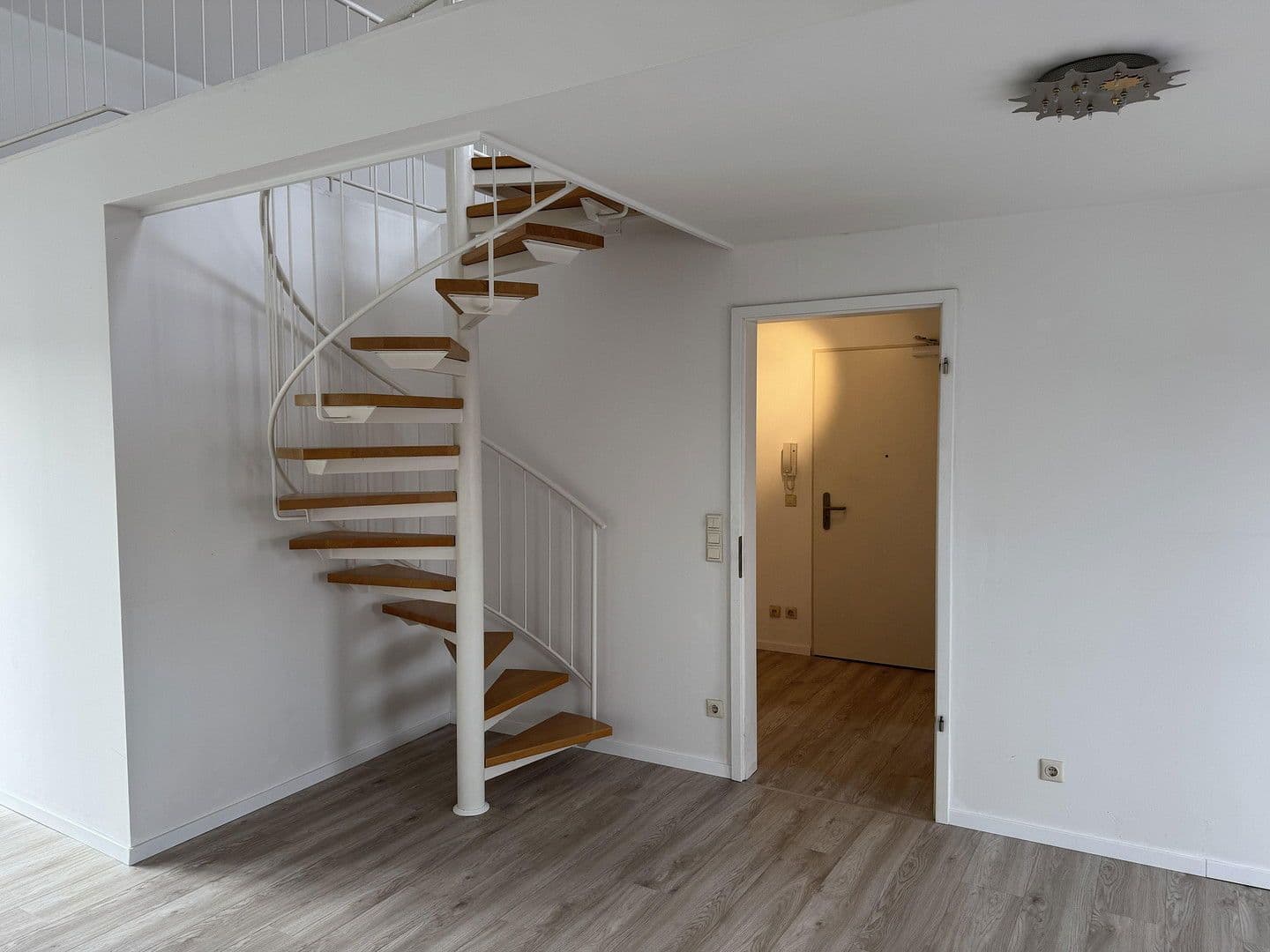 2 bedroom flat to rent, 67 m², Am Röthenbacher Landgraben 24, Nürnberg, Bavaria 2 bedroom flat to rent, 67 m², Am Röthenbacher Landgraben 24, Nürnberg, Bavaria