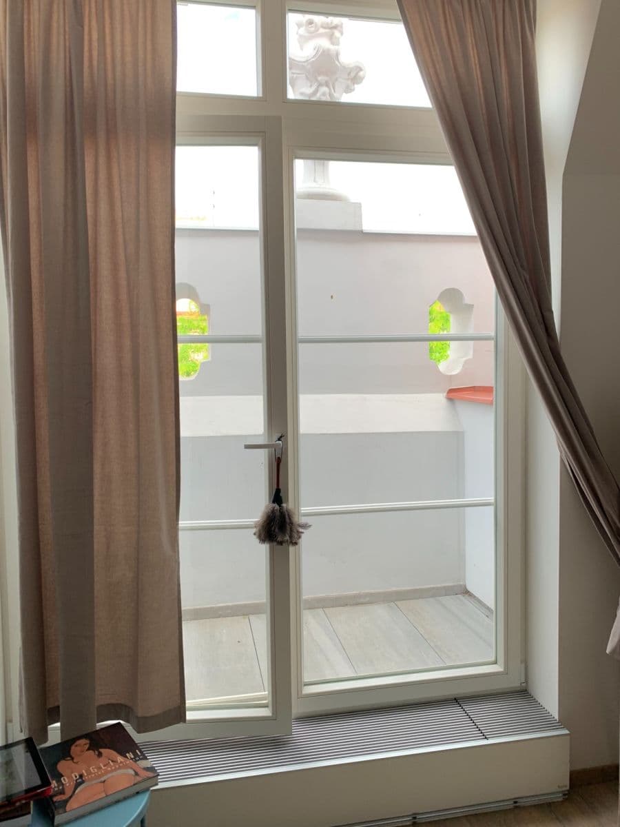 1 bedroom with open-plan kitchen flat to rent, 50 m², Šaldova, Prague, Prague 1 bedroom with open-plan kitchen flat to rent, 50 m², Šaldova, Prague, Prague