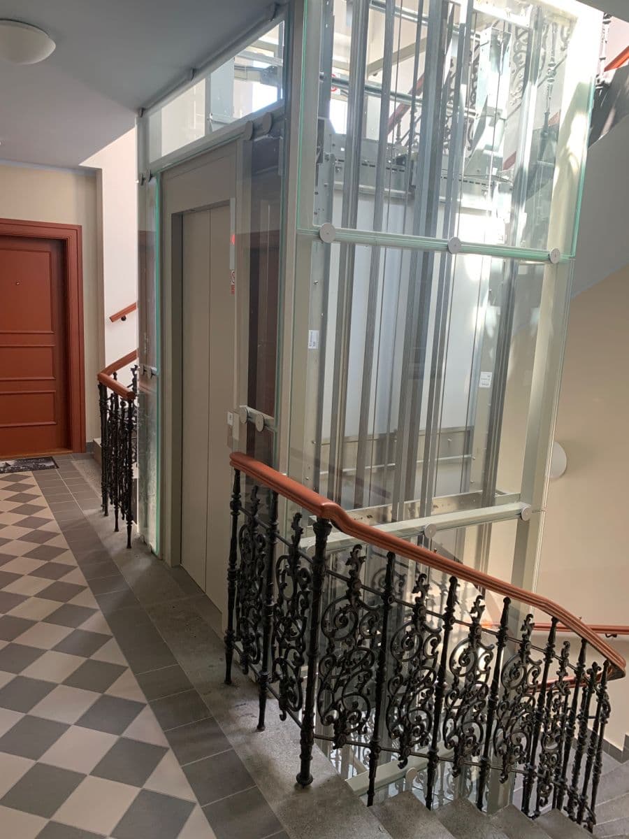 1 bedroom with open-plan kitchen flat to rent, 50 m², Šaldova, Prague, Prague 1 bedroom with open-plan kitchen flat to rent, 50 m², Šaldova, Prague, Prague