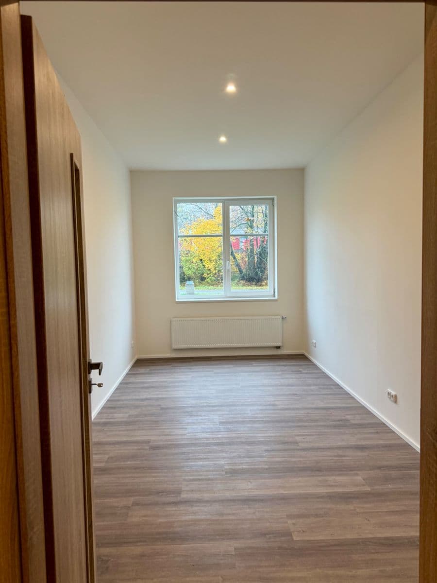 1 bedroom with open-plan kitchen flat for sale, 65 m², Topolová, Milovice, Středočeský Region 1 bedroom with open-plan kitchen flat for sale, 65 m², Topolová, Milovice, Středočeský Region