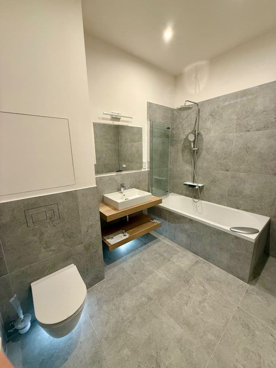 1 bedroom with open-plan kitchen flat for sale, 65 m², Topolová, Milovice, Středočeský Region 1 bedroom with open-plan kitchen flat for sale, 65 m², Topolová, Milovice, Středočeský Region