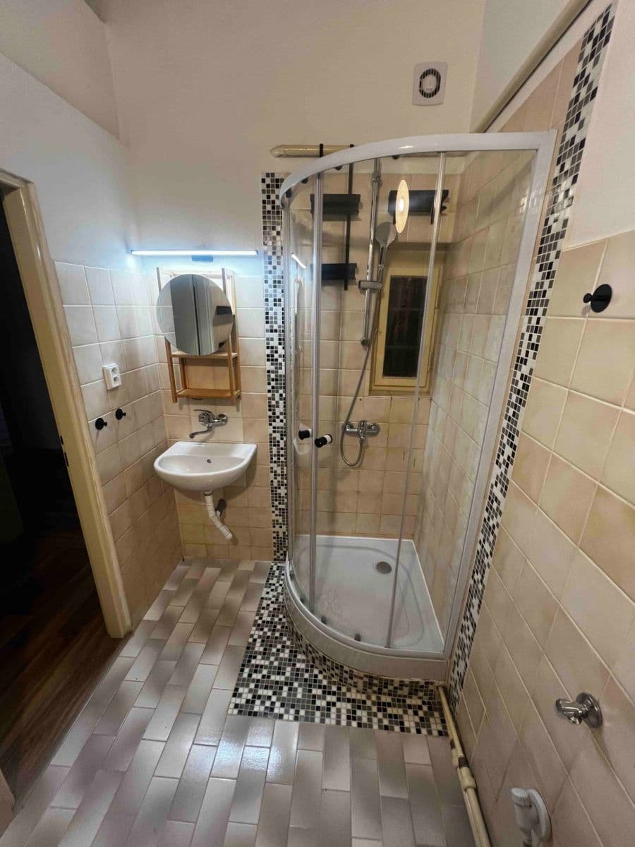 1 bedroom flat to rent, 43 m², Bělohorská, Prague, Prague 1 bedroom flat to rent, 43 m², Bělohorská, Prague, Prague