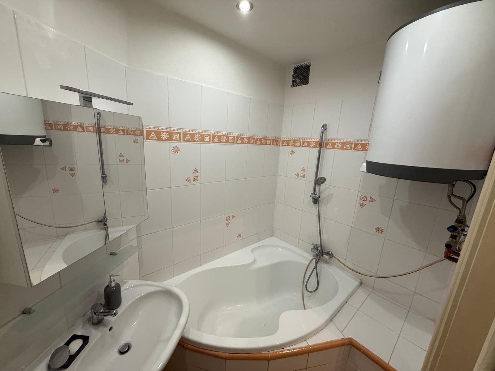 1 bedroom with open-plan kitchen flat to rent, 52 m², Viktorinova, Prague, Prague 1 bedroom with open-plan kitchen flat to rent, 52 m², Viktorinova, Prague, Prague