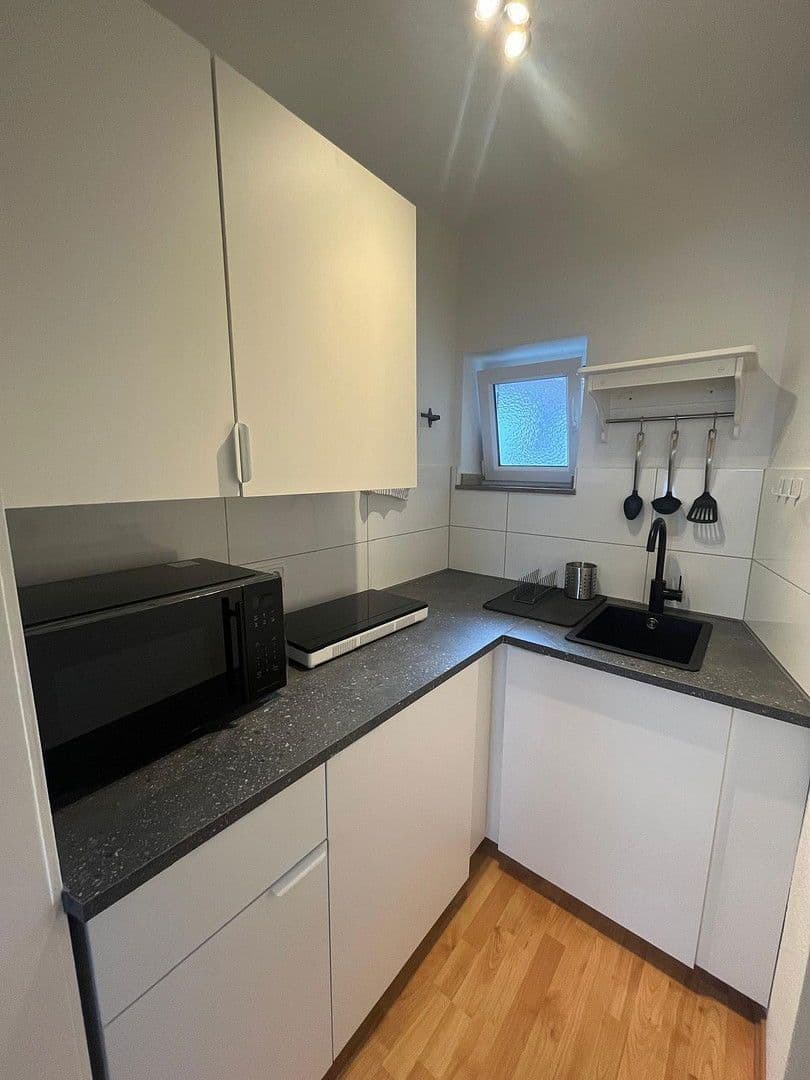 1 bedroom flat to rent, 30 m², Gladbacherstraße 39, Düsseldorf, North Rhine-Westphalia 1 bedroom flat to rent, 30 m², Gladbacherstraße 39, Düsseldorf, North Rhine-Westphalia