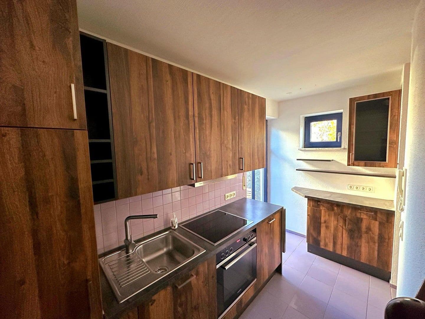 Studio flat to rent, 45 m², Stadtbergen, Bavaria Studio flat to rent, 45 m², Stadtbergen, Bavaria