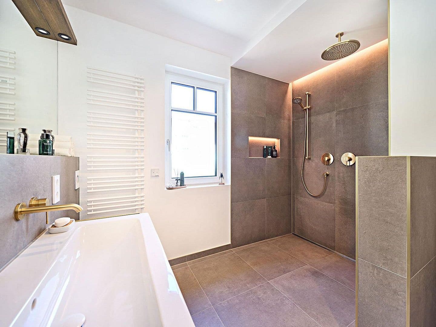 6 bedroom flat to rent, 200 m², Waldfriedhofstrasse 0, München, Bavaria 6 bedroom flat to rent, 200 m², Waldfriedhofstrasse 0, München, Bavaria