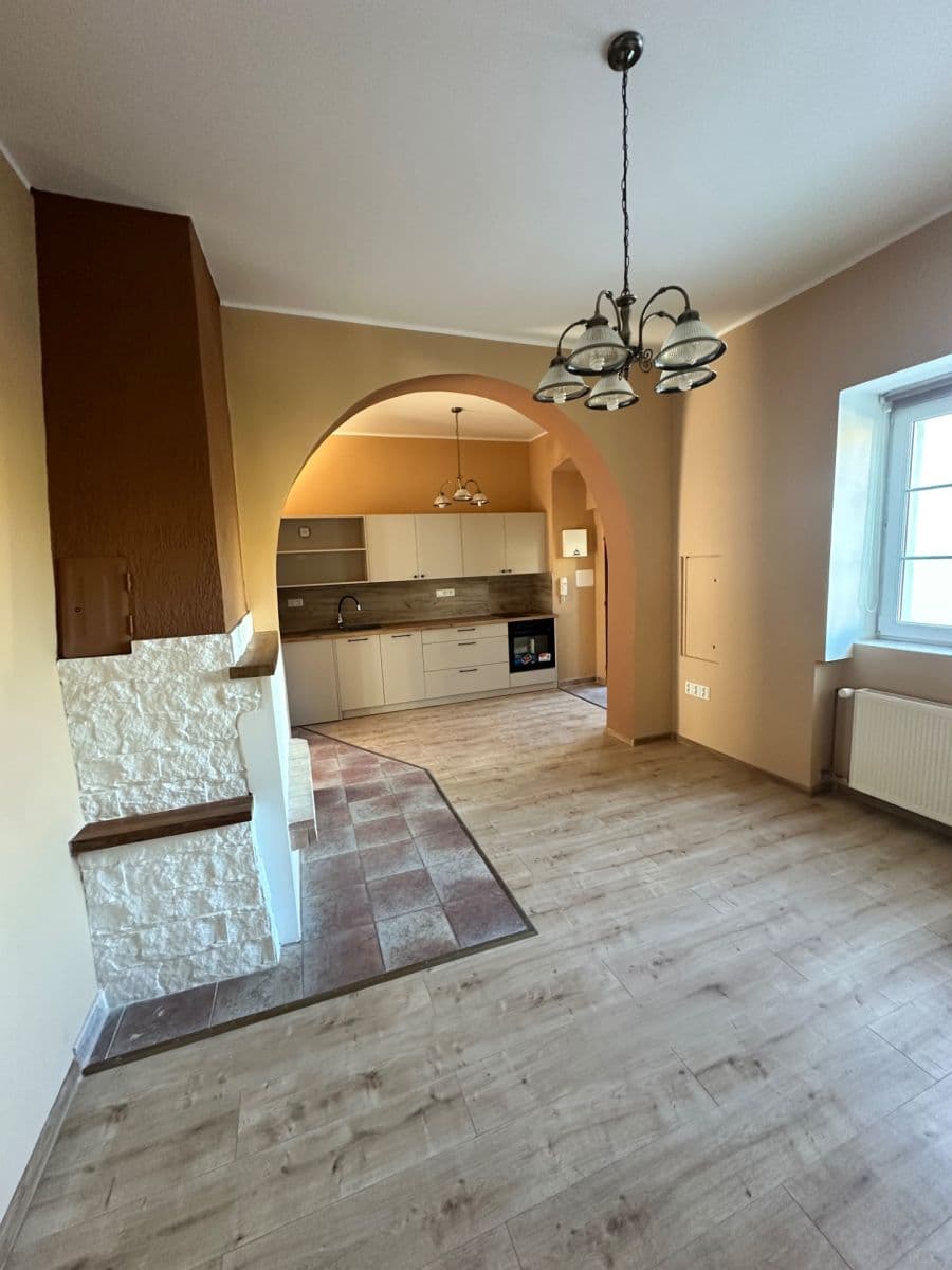 2 bedroom with open-plan kitchen flat to rent, 80 m², Dr. Steinera, Kladno, Středočeský Region 2 bedroom with open-plan kitchen flat to rent, 80 m², Dr. Steinera, Kladno, Středočeský Region