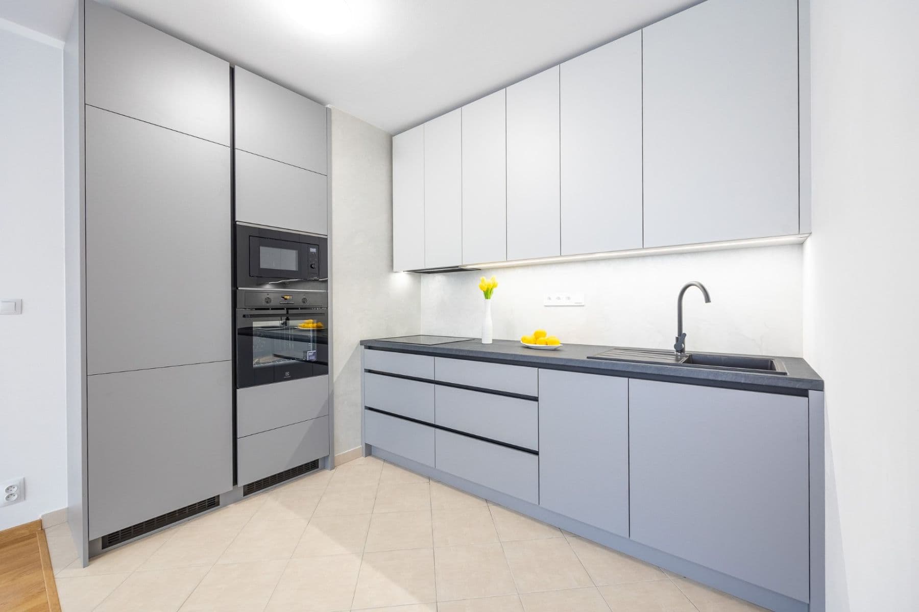 1 bedroom with open-plan kitchen flat to rent, 56 m², Míšovická, Prague, Prague 1 bedroom with open-plan kitchen flat to rent, 56 m², Míšovická, Prague, Prague