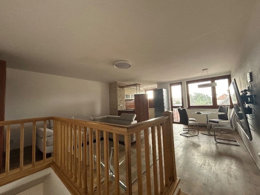 2 bedroom with open-plan kitchen flat to rent, 94 m², Klicperova, Olomouc, Olomoucký Region 2 bedroom with open-plan kitchen flat to rent, 94 m², Klicperova, Olomouc, Olomoucký Region