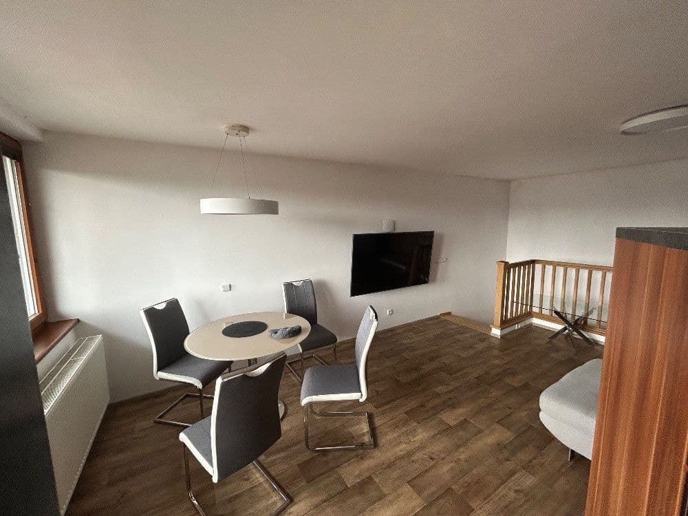 2 bedroom with open-plan kitchen flat to rent, 94 m², Klicperova, Olomouc, Olomoucký Region 2 bedroom with open-plan kitchen flat to rent, 94 m², Klicperova, Olomouc, Olomoucký Region