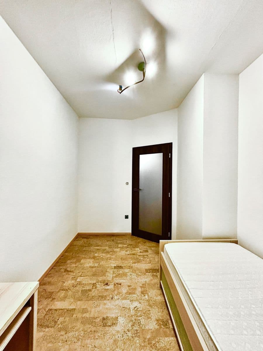 2 bedroom with open-plan kitchen flat for sale, 63 m², Československé armády, Skuteč, Pardubický Region 2 bedroom with open-plan kitchen flat for sale, 63 m², Československé armády, Skuteč, Pardubický Region