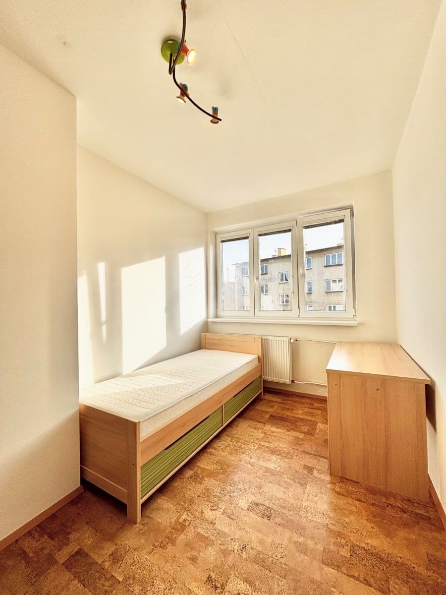 2 bedroom with open-plan kitchen flat for sale, 63 m², Československé armády, Skuteč, Pardubický Region 2 bedroom with open-plan kitchen flat for sale, 63 m², Československé armády, Skuteč, Pardubický Region