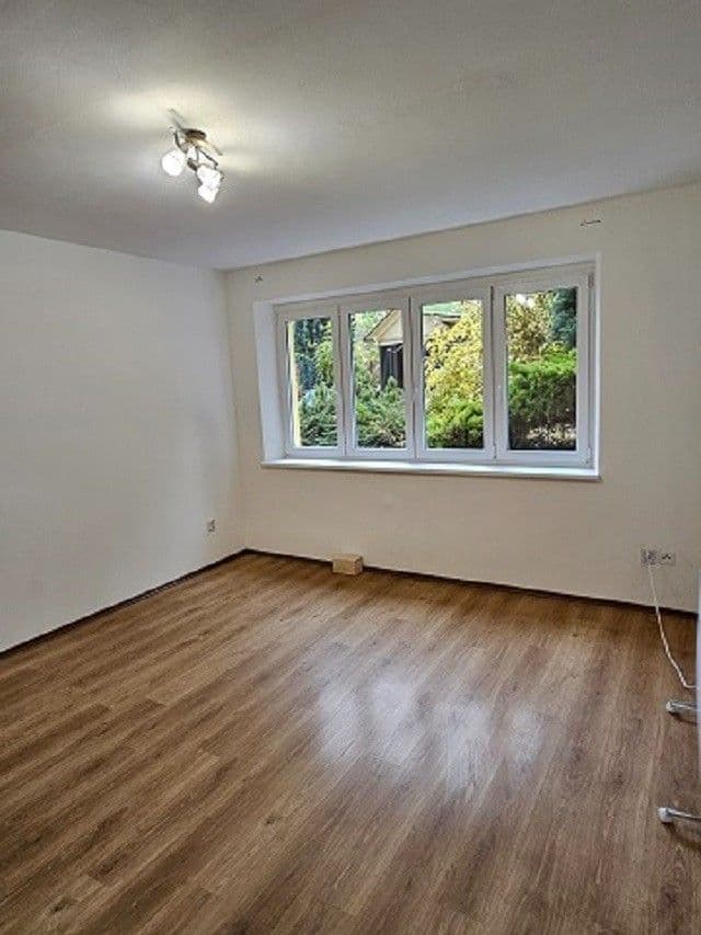 Studio flat to rent, 33 m², Merhautova, Brno, Jihomoravský Region Studio flat to rent, 33 m², Merhautova, Brno, Jihomoravský Region