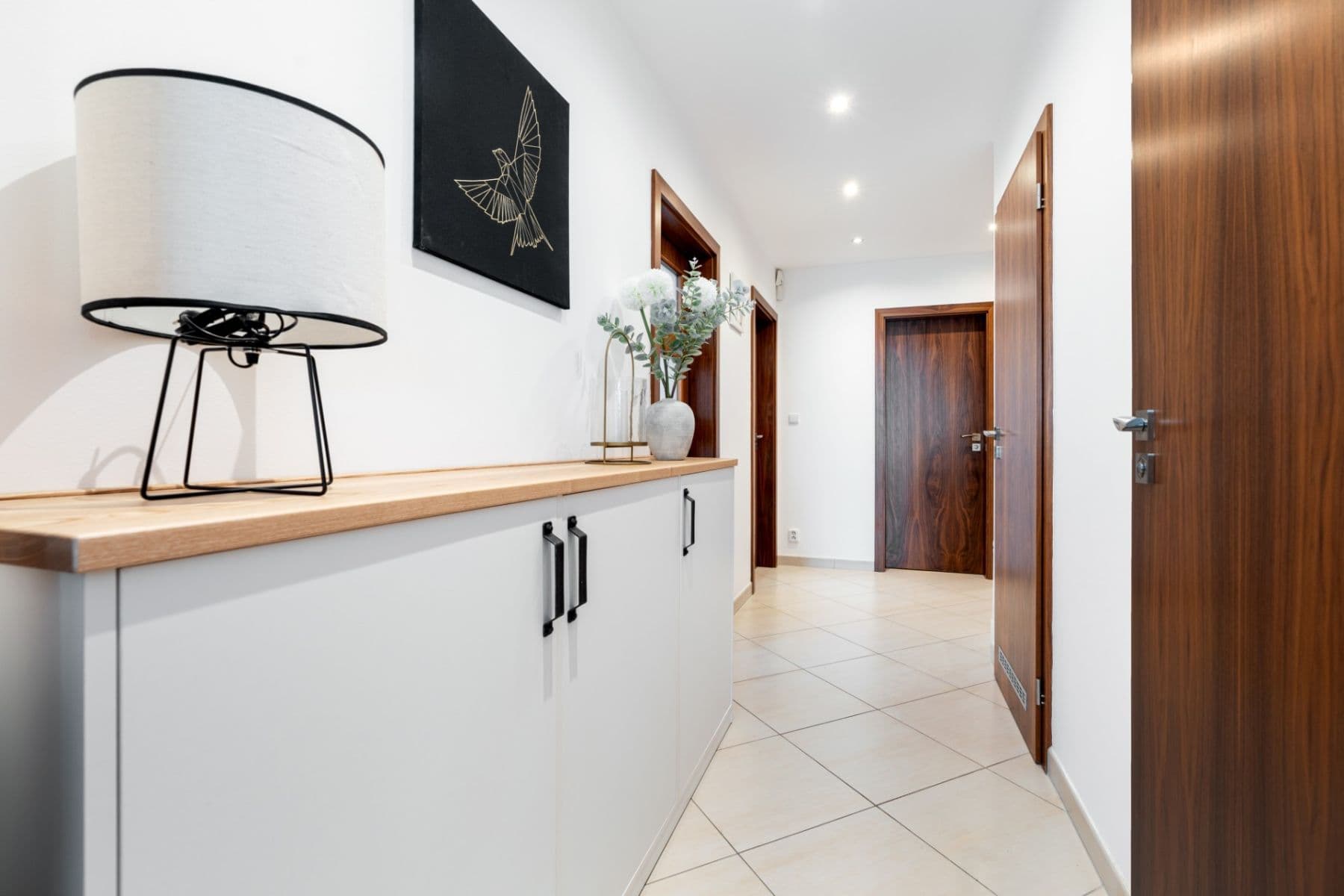 3 bedroom with open-plan kitchen flat to rent, 93 m², Sazovická, Prague, Prague 3 bedroom with open-plan kitchen flat to rent, 93 m², Sazovická, Prague, Prague