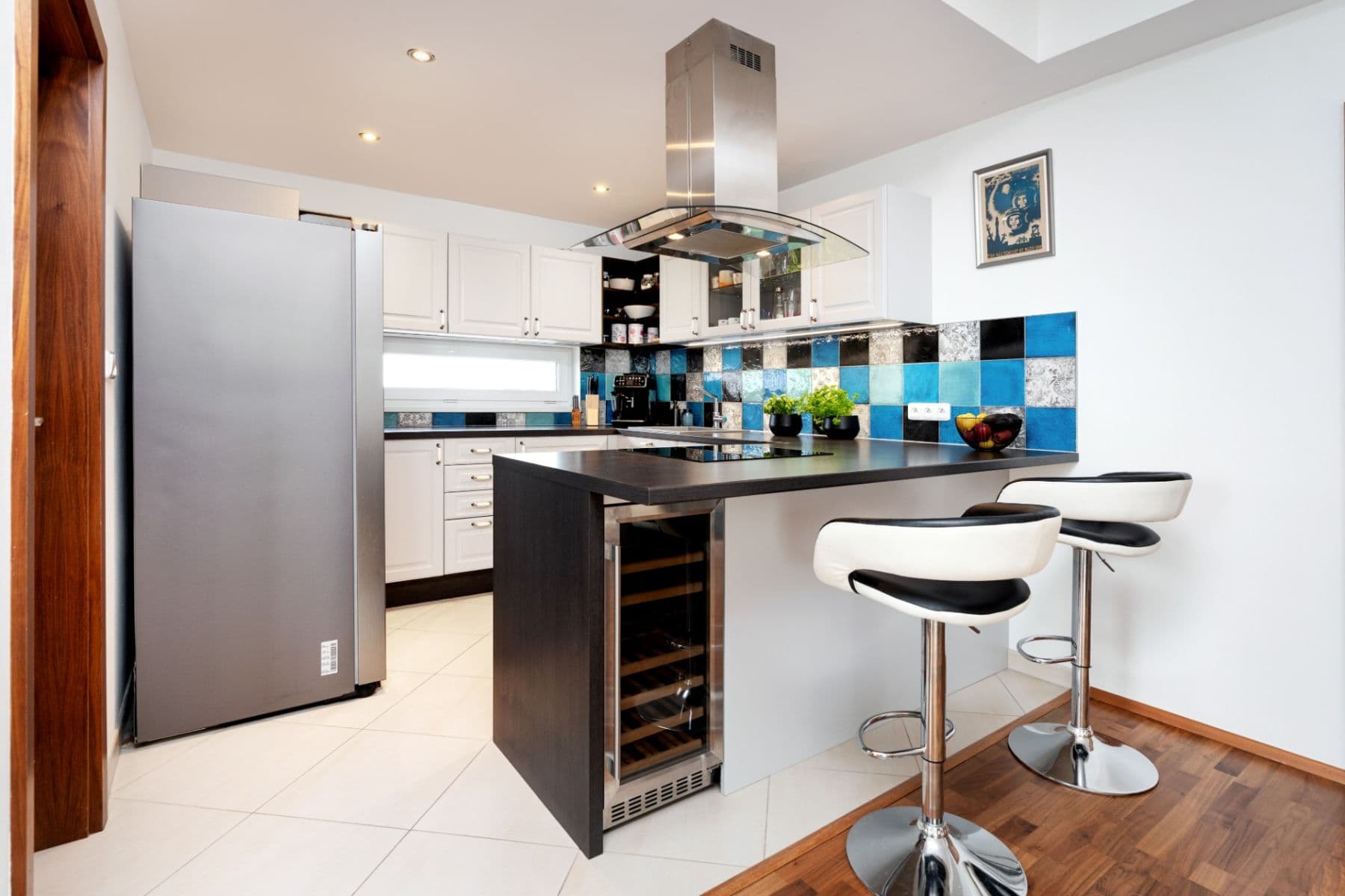 3 bedroom with open-plan kitchen flat to rent, 93 m², Sazovická, Prague, Prague 3 bedroom with open-plan kitchen flat to rent, 93 m², Sazovická, Prague, Prague