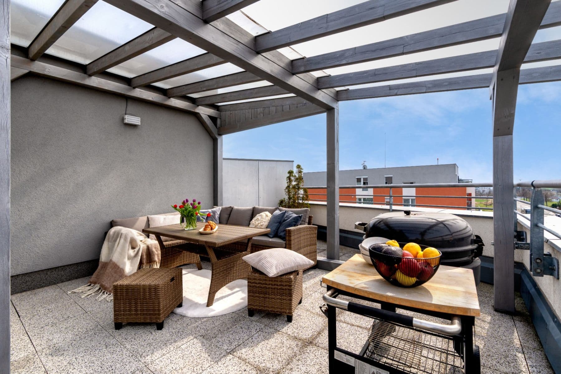 3 bedroom with open-plan kitchen flat to rent, 93 m², Sazovická, Prague, Prague 3 bedroom with open-plan kitchen flat to rent, 93 m², Sazovická, Prague, Prague