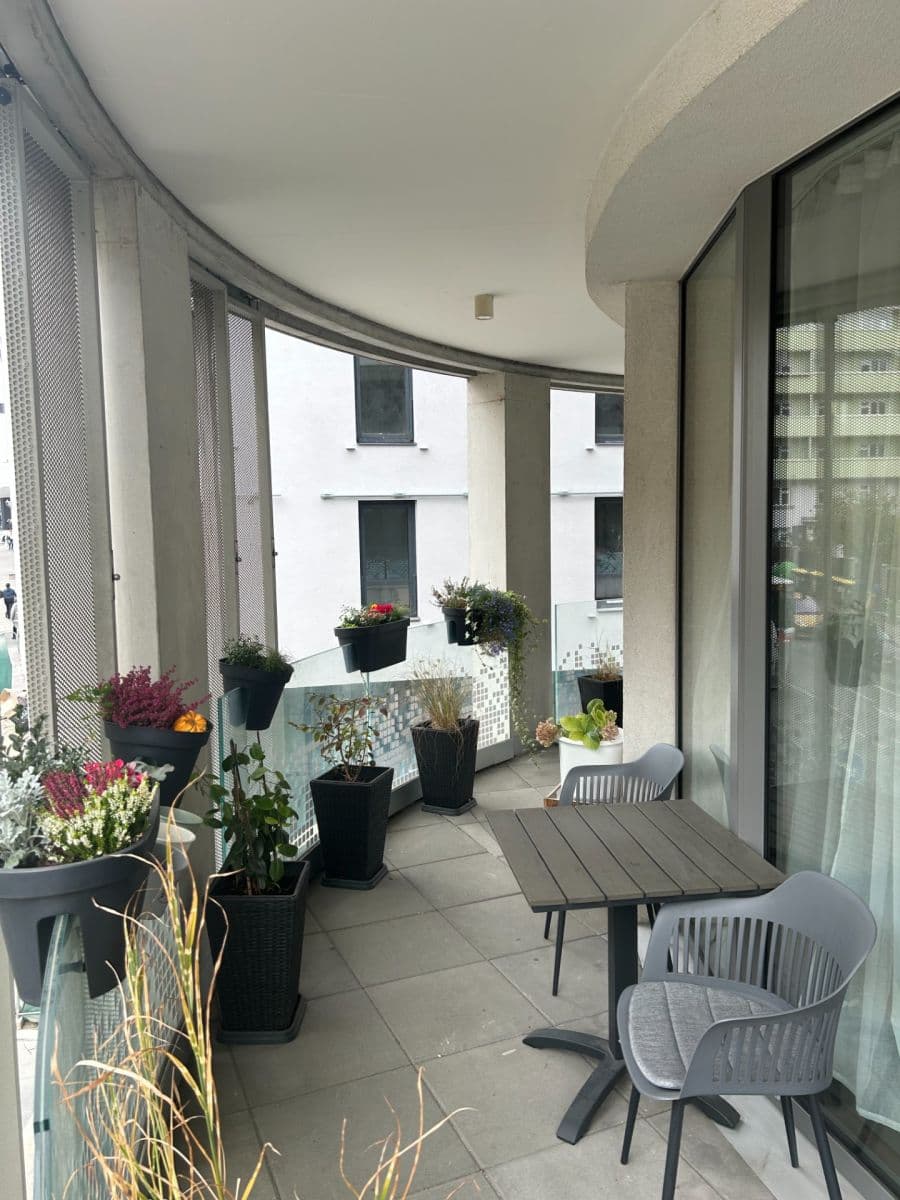 2 bedroom with open-plan kitchen flat for sale, 95 m², Hlaváčkova, Prague, Prague 2 bedroom with open-plan kitchen flat for sale, 95 m², Hlaváčkova, Prague, Prague