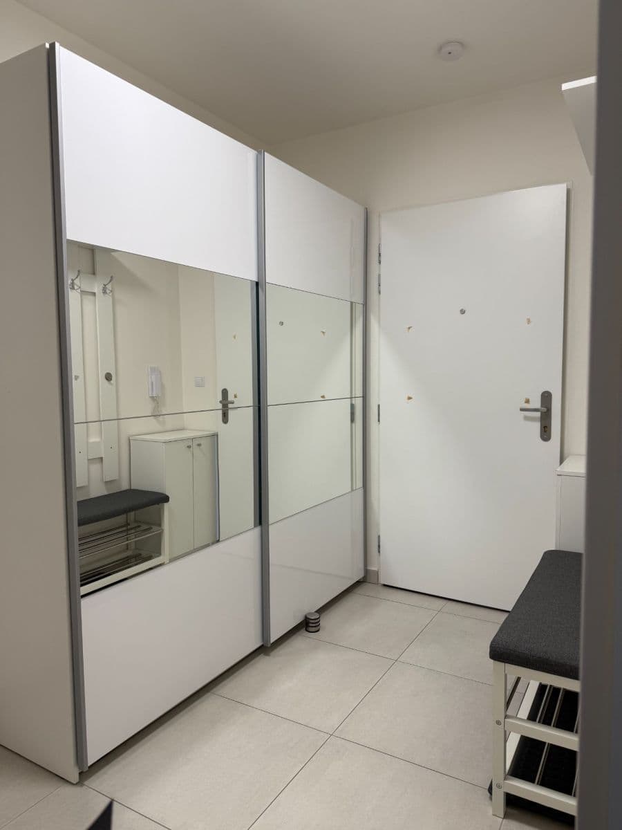 Studio flat to rent, 38 m², Mantovská, Prague, Prague Studio flat to rent, 38 m², Mantovská, Prague, Prague