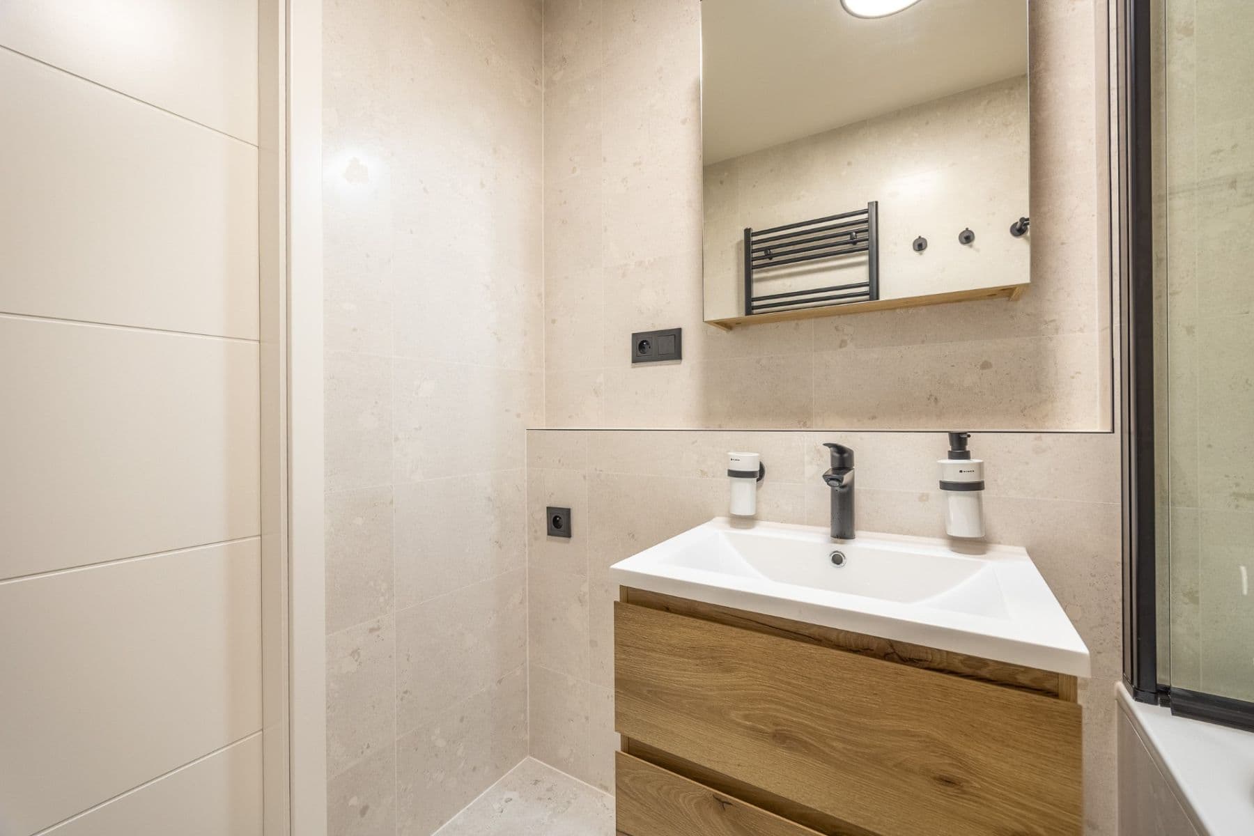 3 bedroom flat for sale, 77 m², Prosecká, Prague, Prague 3 bedroom flat for sale, 77 m², Prosecká, Prague, Prague