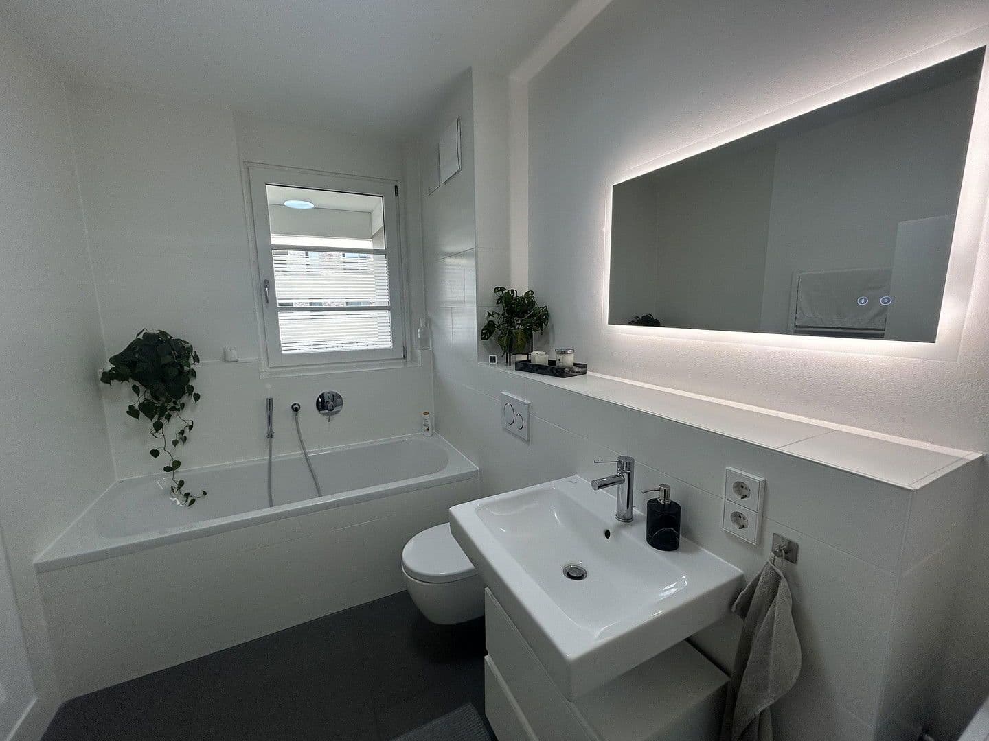 3 bedroom flat to rent, 80 m², Hermann-Weihnhauser-Str. 70, München, Bavaria 3 bedroom flat to rent, 80 m², Hermann-Weihnhauser-Str. 70, München, Bavaria