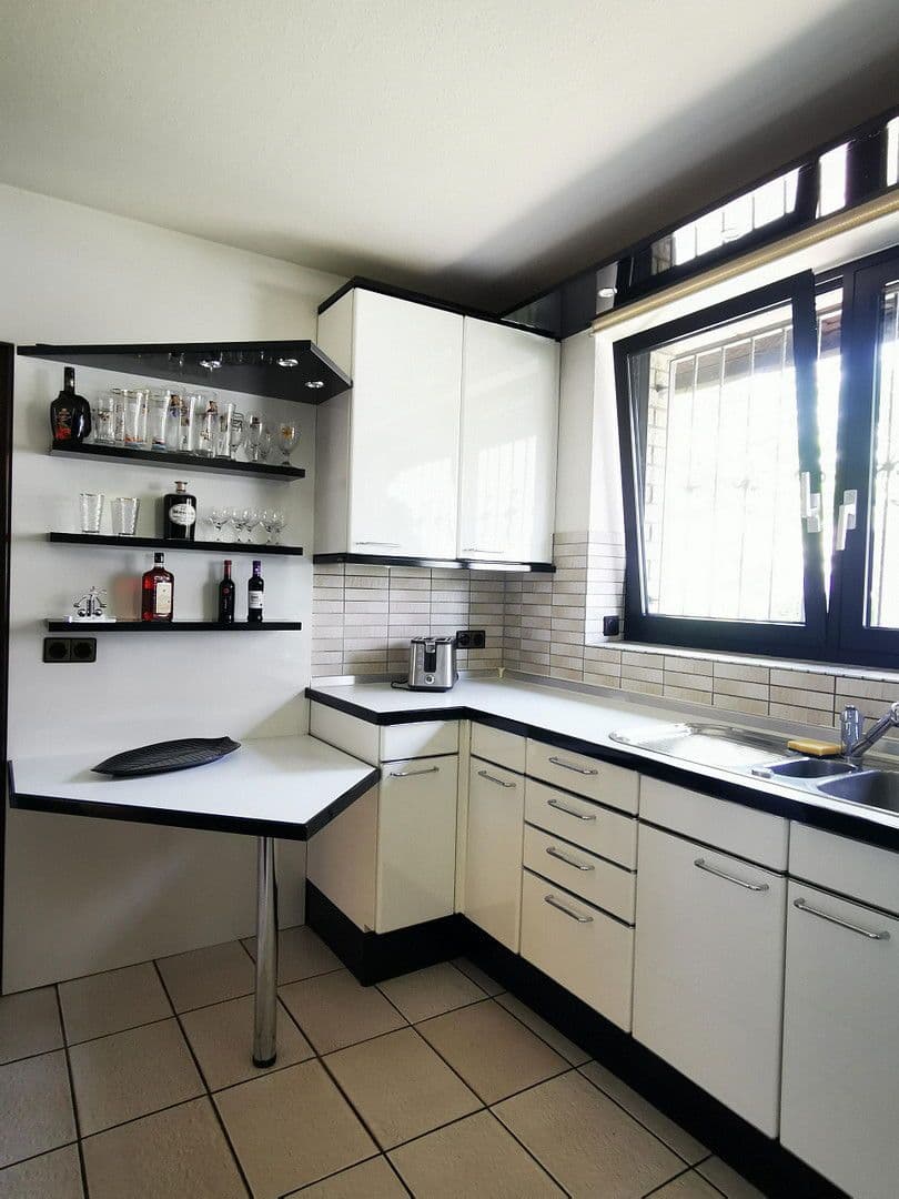 house for sale, 300 m², Bergisch Gladbach, North Rhine-Westphalia house for sale, 300 m², Bergisch Gladbach, North Rhine-Westphalia