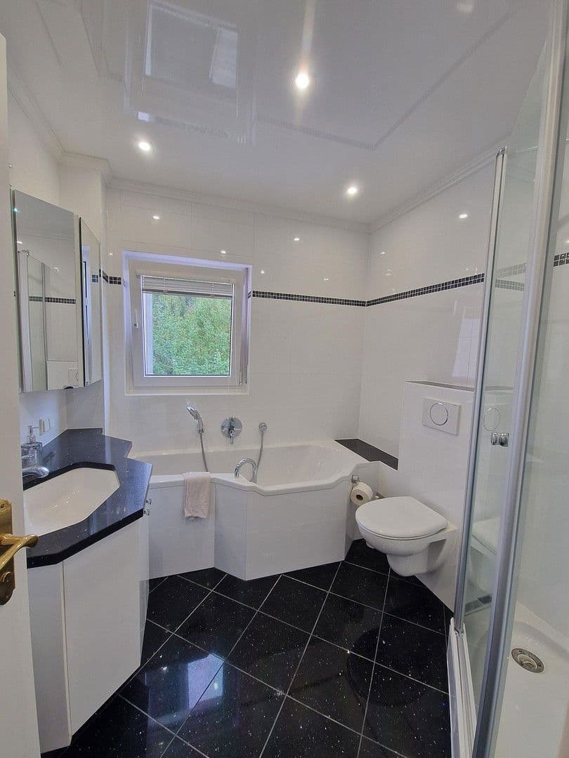 4 bedroom flat for sale, 118 m², Saalburgstr., Oberursel (Taunus), Hesse 4 bedroom flat for sale, 118 m², Saalburgstr., Oberursel (Taunus), Hesse