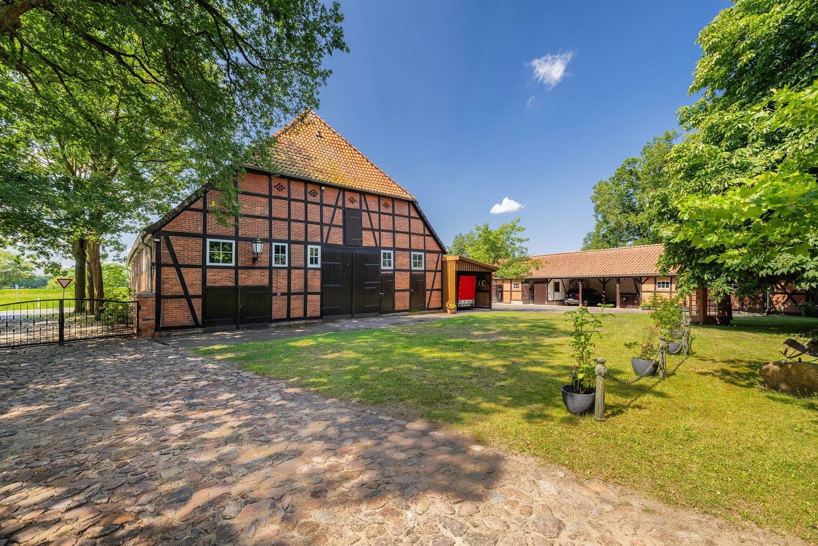 house for sale, 683 m², Bleckede, Lower Saxony house for sale, 683 m², Bleckede, Lower Saxony