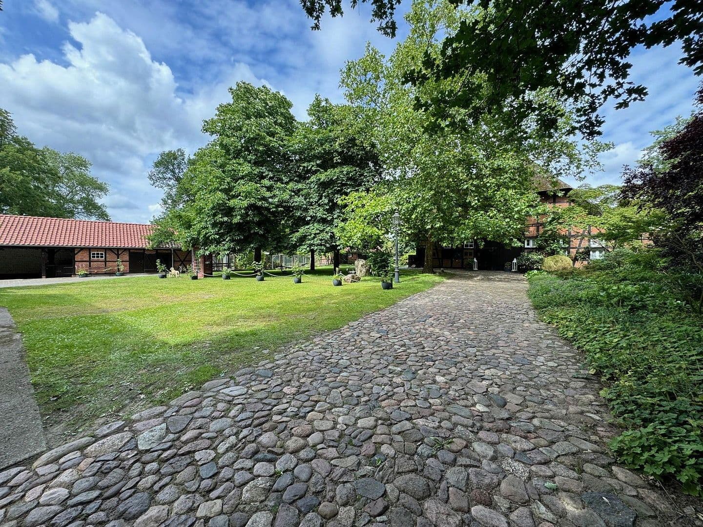 house for sale, 683 m², Bleckede, Lower Saxony house for sale, 683 m², Bleckede, Lower Saxony