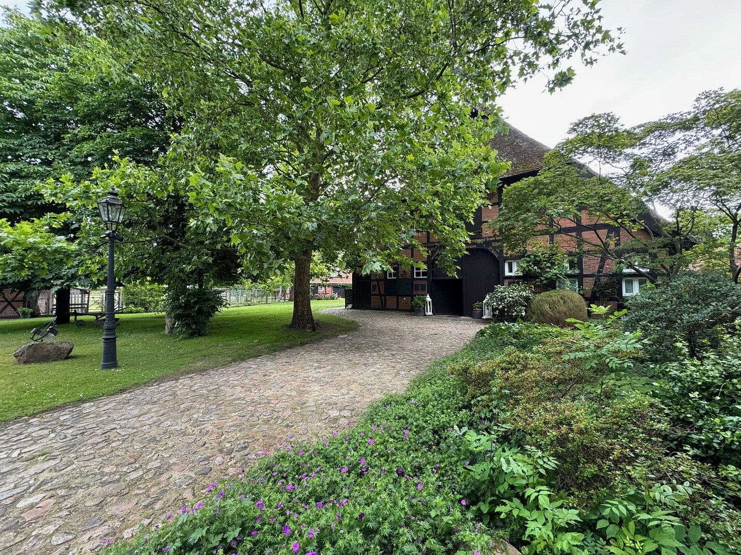 house for sale, 683 m², Bleckede, Lower Saxony house for sale, 683 m², Bleckede, Lower Saxony