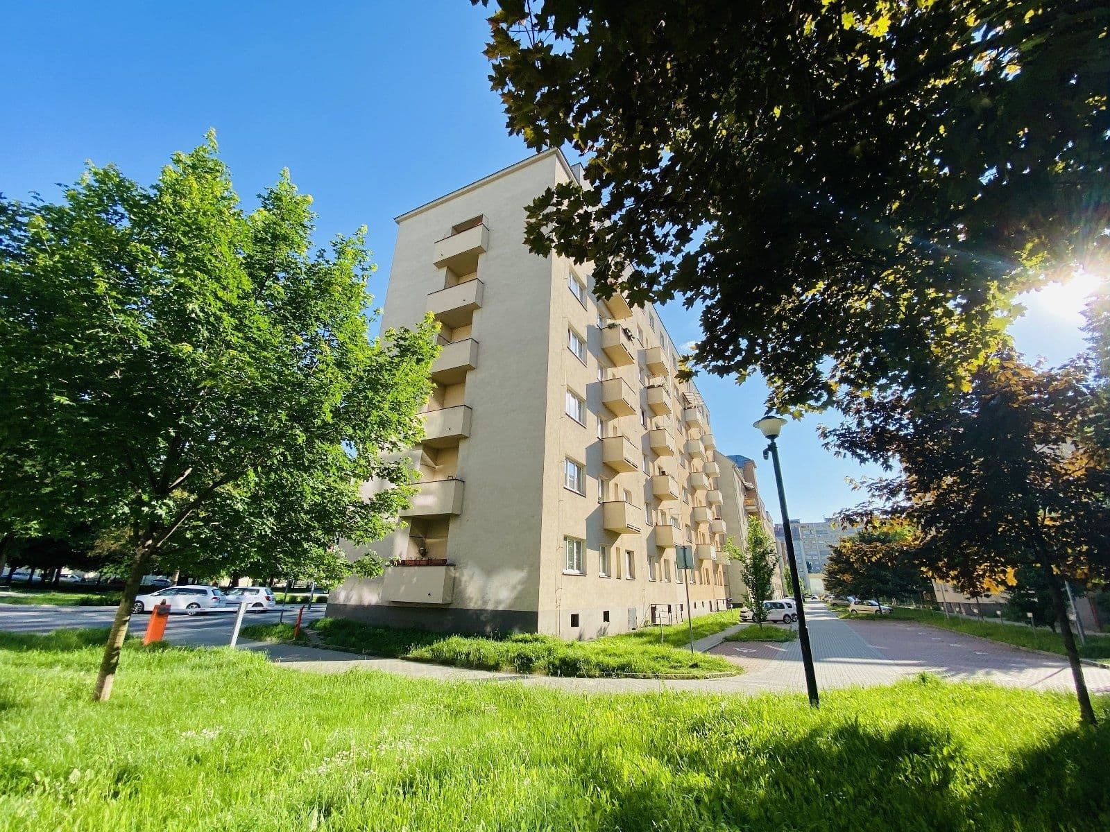 3 bedroom with open-plan kitchen flat to rent, 98 m², Na Desátém, Ostrava, Moravskoslezský Region 3 bedroom with open-plan kitchen flat to rent, 98 m², Na Desátém, Ostrava, Moravskoslezský Region