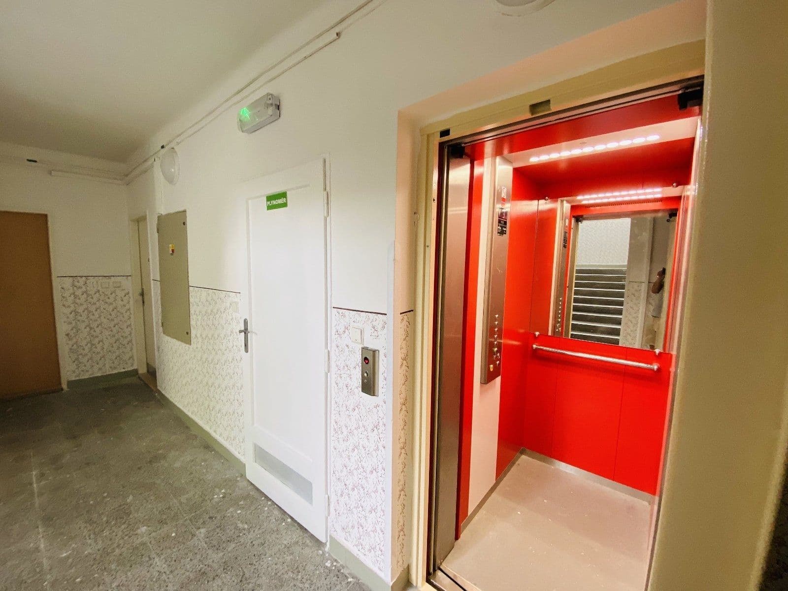 4 bedroom flat to rent, 110 m², Hlavní třída, Ostrava, Moravskoslezský Region 4 bedroom flat to rent, 110 m², Hlavní třída, Ostrava, Moravskoslezský Region