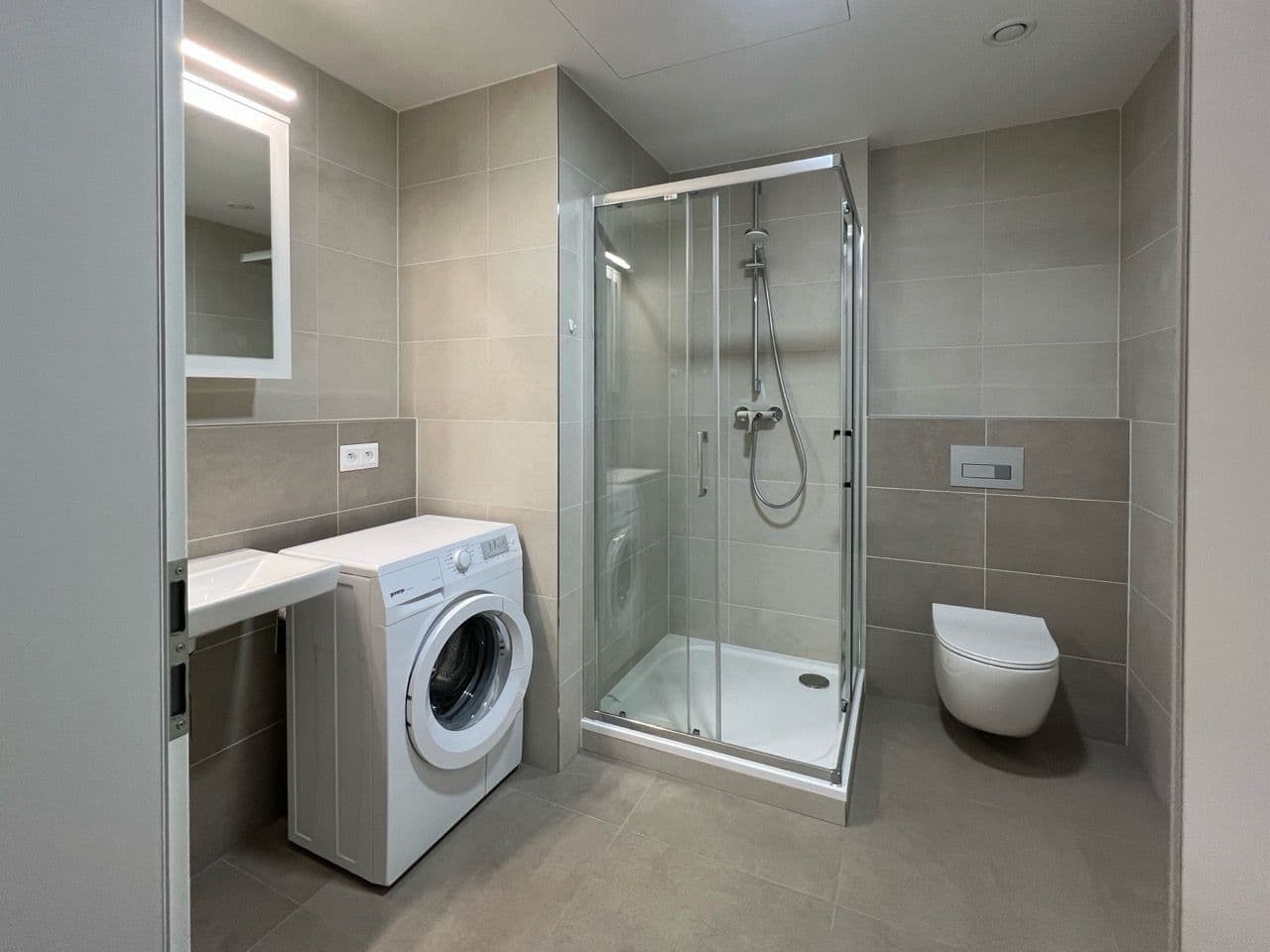 Studio flat to rent, 36 m², Počernická, Prague, Prague Studio flat to rent, 36 m², Počernická, Prague, Prague