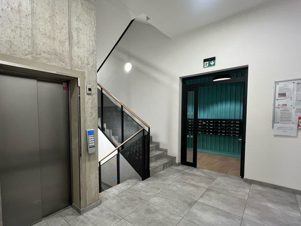 Studio flat to rent, 36 m², Počernická, Prague, Prague Studio flat to rent, 36 m², Počernická, Prague, Prague