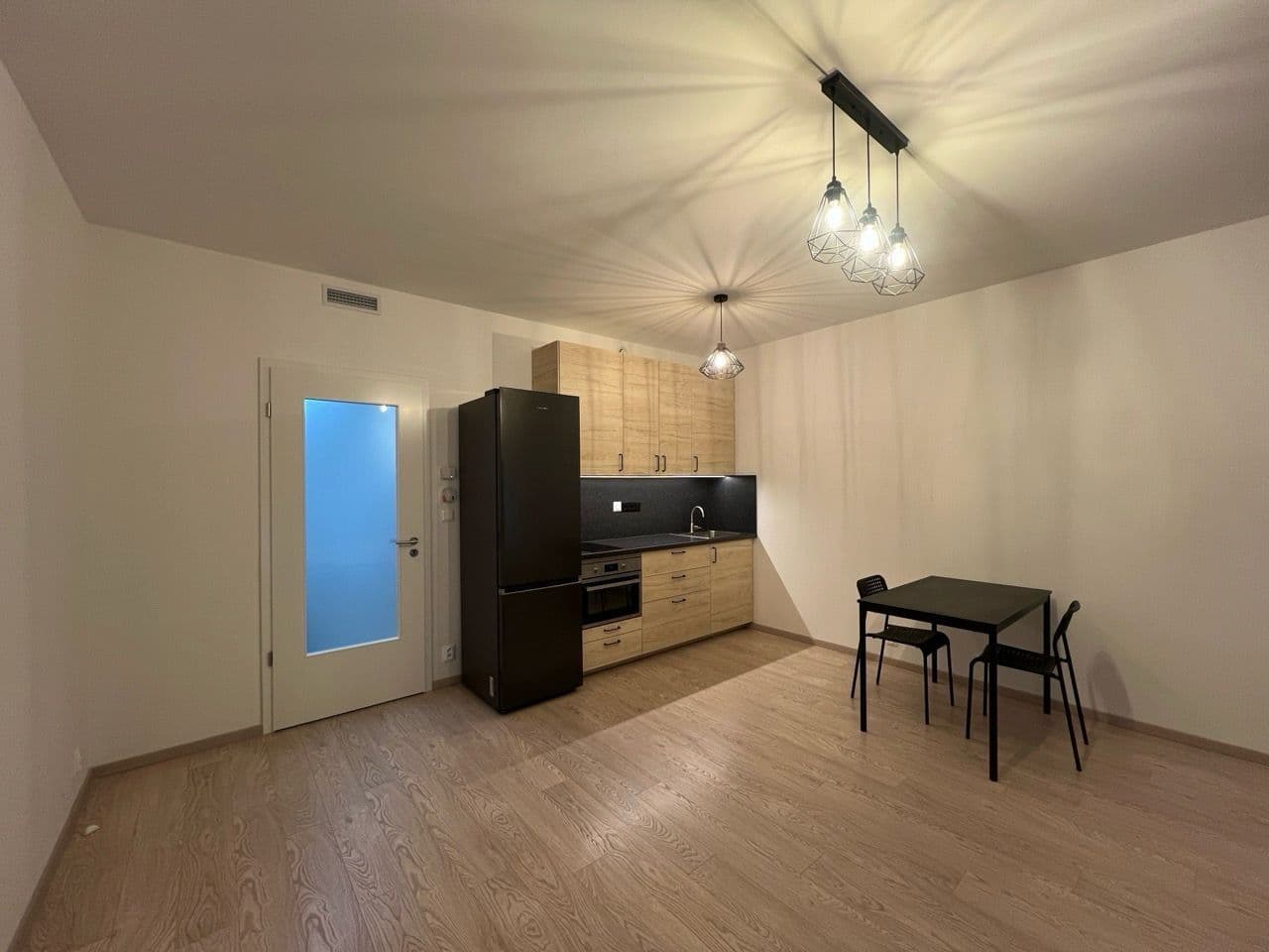 Studio flat to rent, 36 m², Počernická, Prague, Prague Studio flat to rent, 36 m², Počernická, Prague, Prague