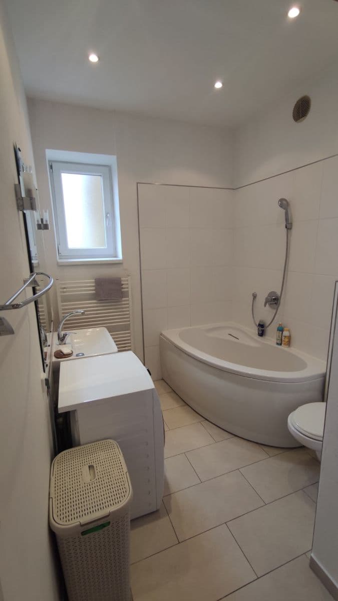 2 bedroom with open-plan kitchen flat for sale, 74 m², Vymazalova, Brno, Jihomoravský Region 2 bedroom with open-plan kitchen flat for sale, 74 m², Vymazalova, Brno, Jihomoravský Region