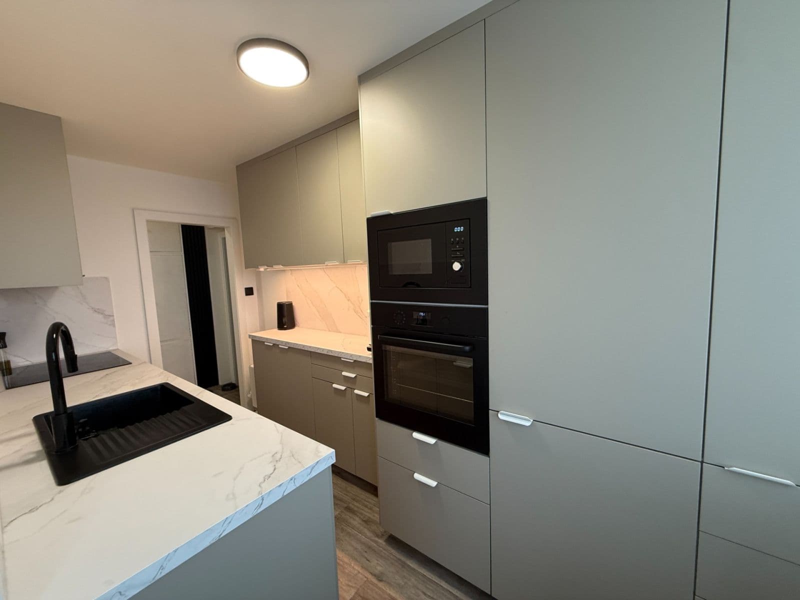 3 bedroom flat for sale, 74 m², Železničářská, Plzeň, Plzeňský Region 3 bedroom flat for sale, 74 m², Železničářská, Plzeň, Plzeňský Region