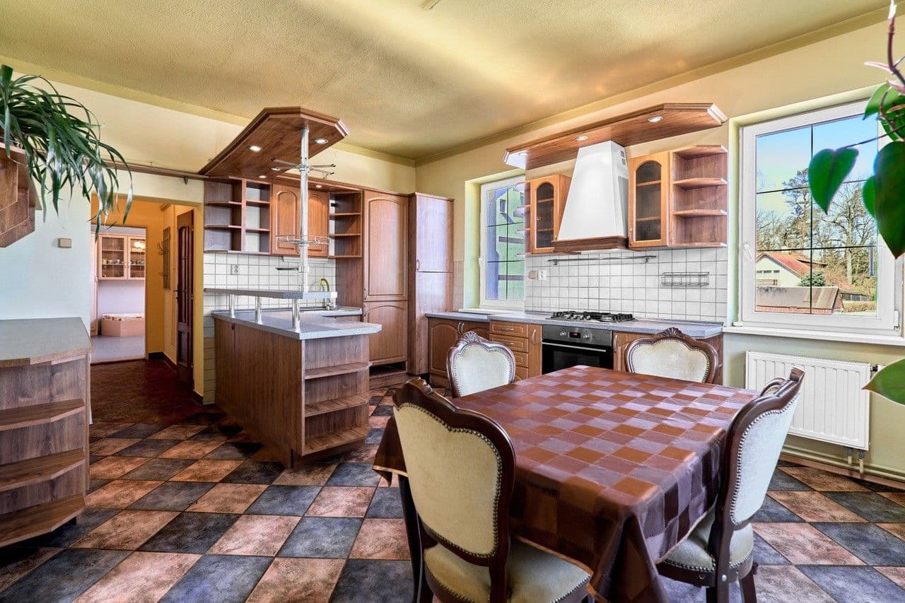 3 bedroom flat to rent, 89 m², Nerudova, Karlovy Vary, Karlovarský Region 3 bedroom flat to rent, 89 m², Nerudova, Karlovy Vary, Karlovarský Region