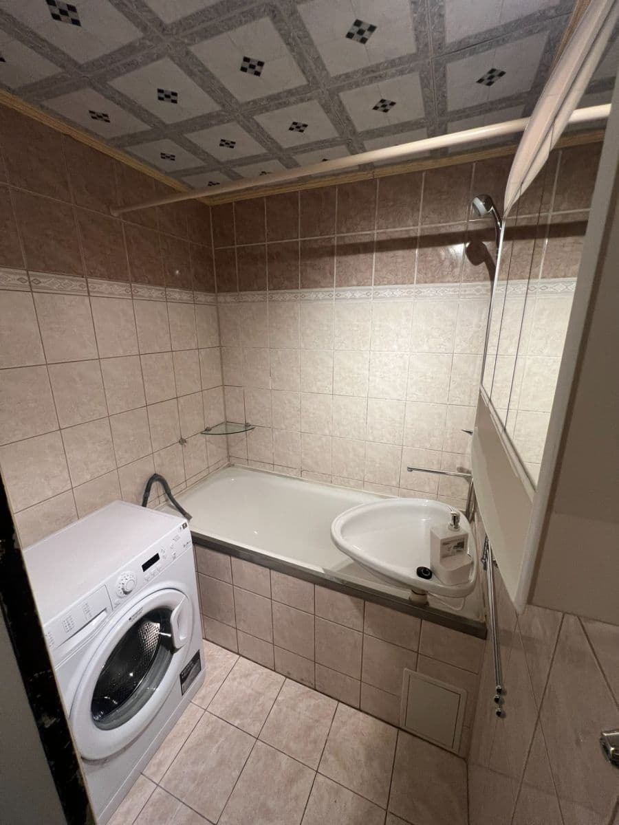 2 bedroom flat to rent, 64 m², Čechovy sady, Kolín, Středočeský Region 2 bedroom flat to rent, 64 m², Čechovy sady, Kolín, Středočeský Region