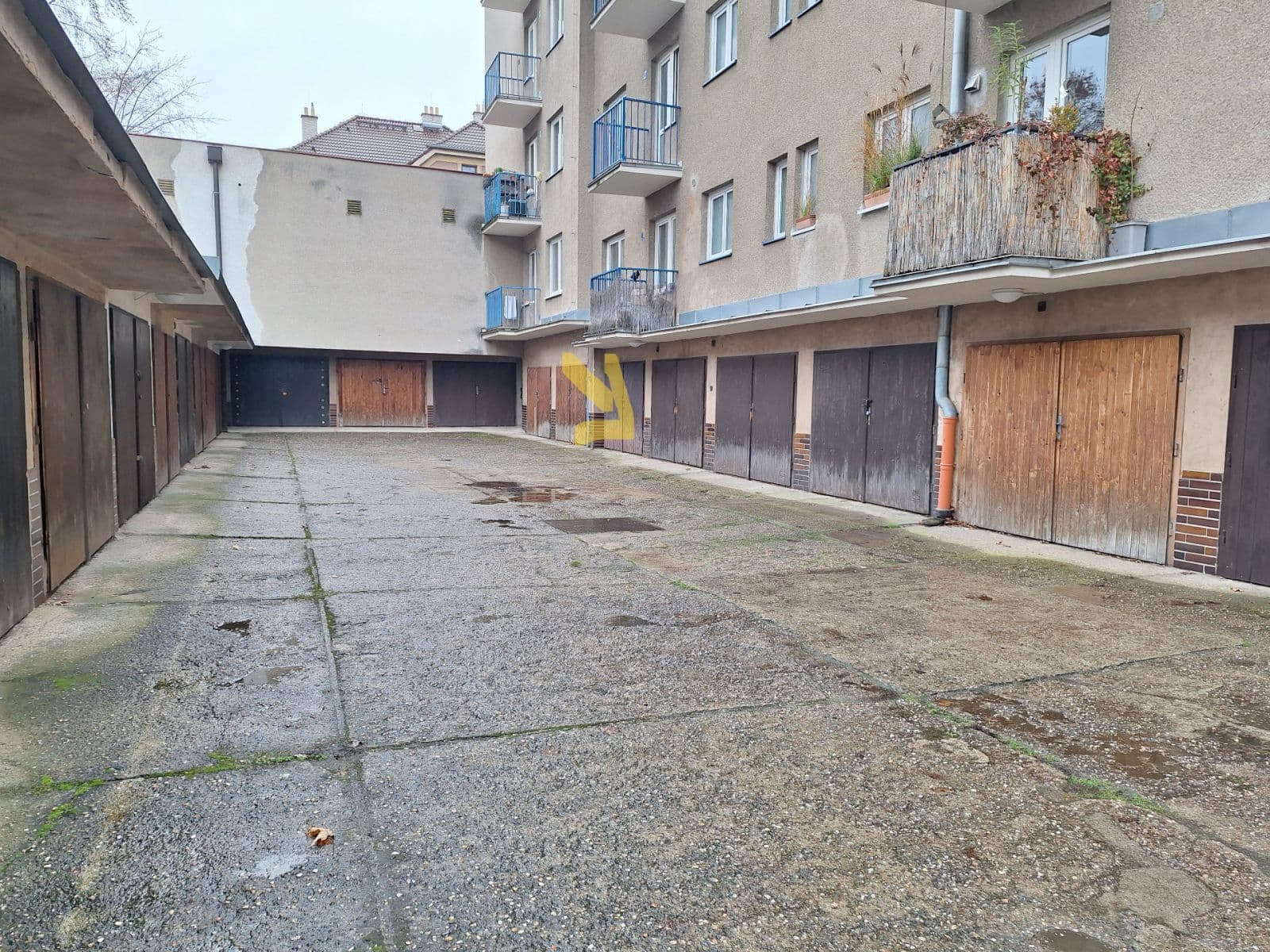 garage to rent, 11 m², Nad Buďánkami Ⅱ, Prague, Prague garage to rent, 11 m², Nad Buďánkami Ⅱ, Prague, Prague