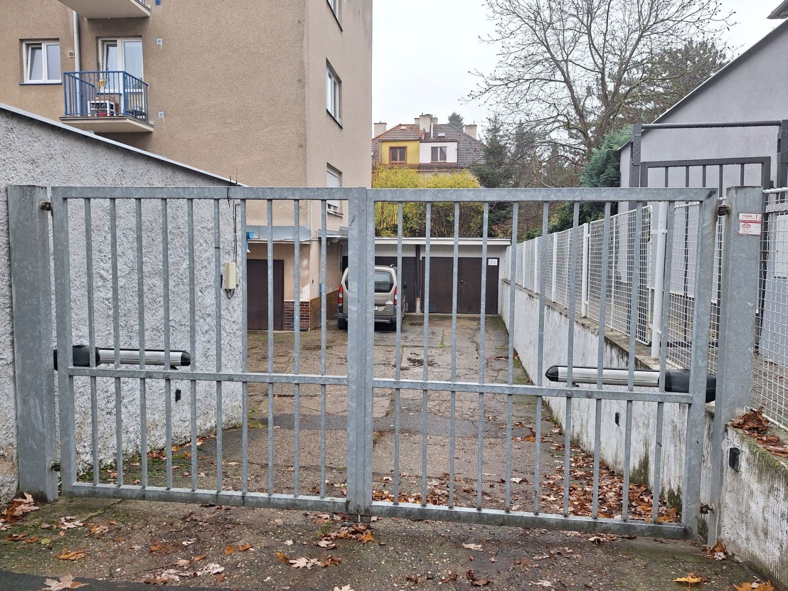 garage to rent, 11 m², Nad Buďánkami Ⅱ, Prague, Prague garage to rent, 11 m², Nad Buďánkami Ⅱ, Prague, Prague