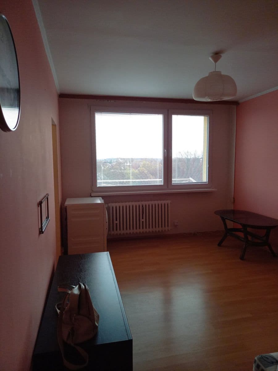 1 bedroom flat to rent, 35 m², Kojetická, Neratovice, Středočeský Region 1 bedroom flat to rent, 35 m², Kojetická, Neratovice, Středočeský Region