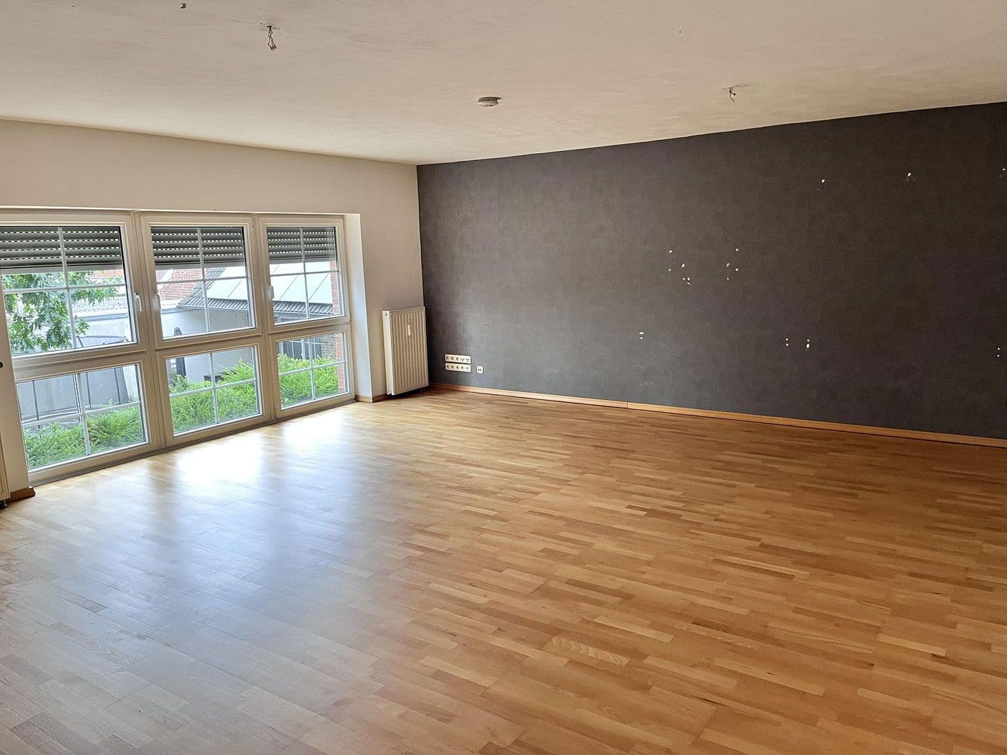 2 bedroom with open-plan kitchen flat to rent, 160 m², Heinsberg, North Rhine-Westphalia 2 bedroom with open-plan kitchen flat to rent, 160 m², Heinsberg, North Rhine-Westphalia